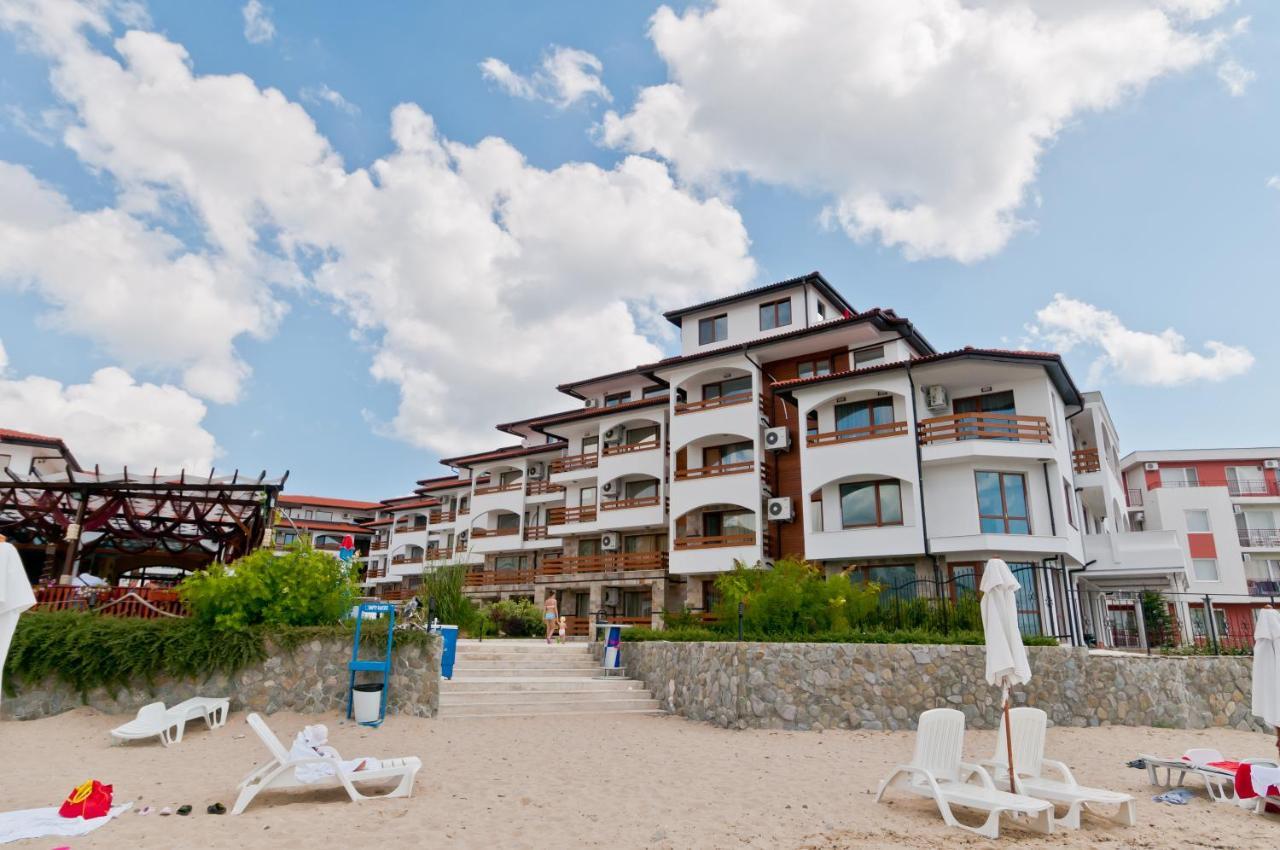 Vm Apartments Robinson Beach Поморие Экстерьер фото