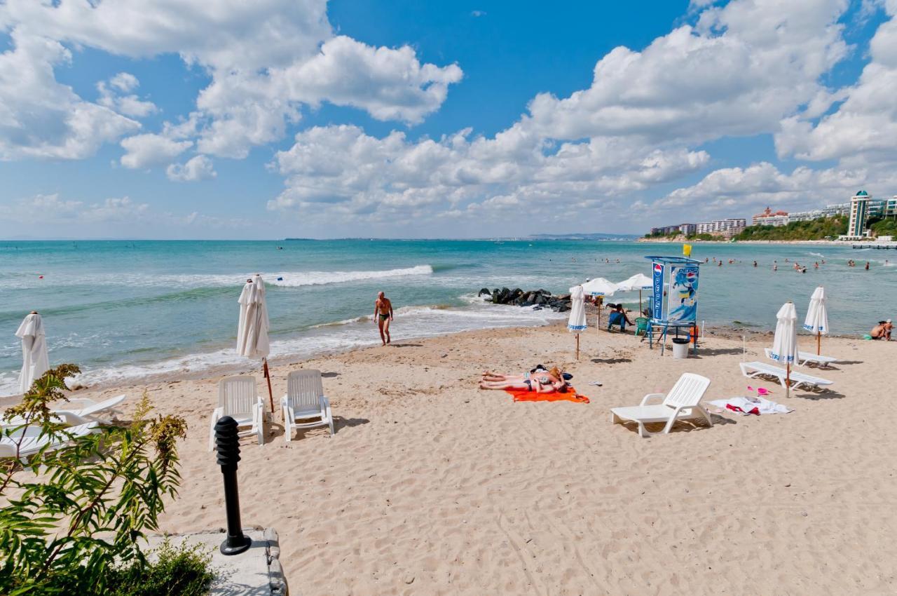 Vm Apartments Robinson Beach Поморие Экстерьер фото